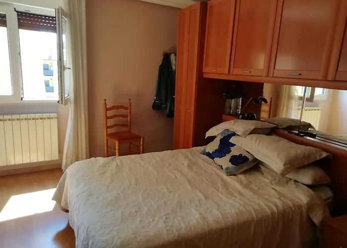 Piso El Castillo Apartman *